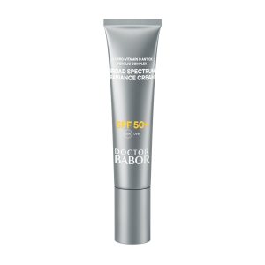Crema de fata Doctor Babor Solar Defense, iluminatoare cu protectie solara SPF50+, 15ml